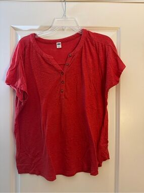 Old Navy Red Short Sleeve Henley Tee